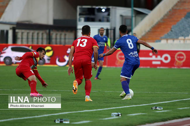 دیدار تیم های استقلال تهران و فولاد خوزستان