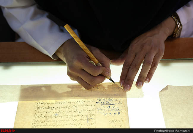 اولین تور بازدید خبرنگاران از مخزن آرشیو ملی ایران