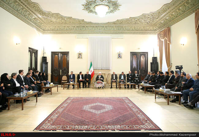 دیدار  اعضای سومین اجلاس بین‌المللی «تعامل هوشمند بازارهای پولی و سرمایه‌ در تجارت جهانی» با آیت‌الله هاشمی رفسنجانی