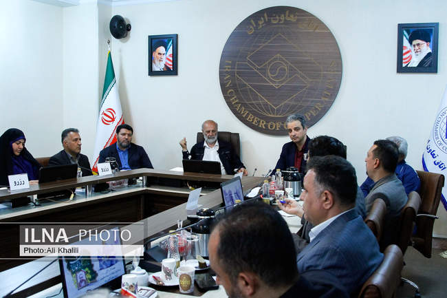 نشست تشکل های کارگری و کارفرمایی