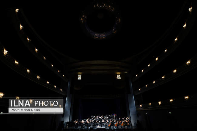 کنسرت «مرا عاشق‌تر کن» 