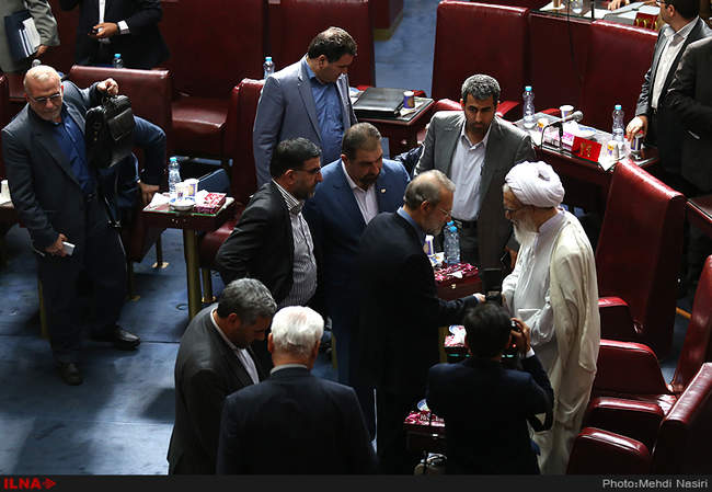 نشست اصولگرایان مجلس دهم با حضور علی لاریجانی