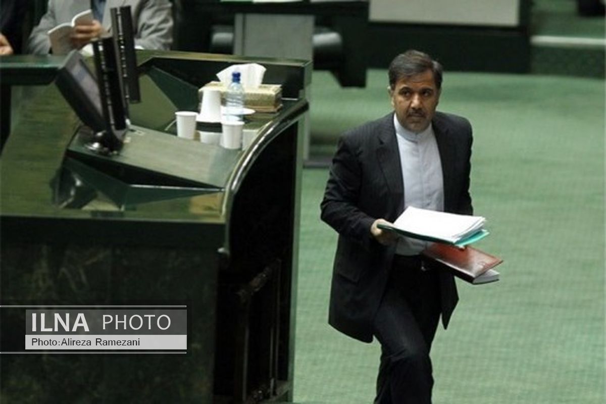 نامه استیضاح آخوندی به نمایندگی از اعضای کمیسیون عمران نیست / امضا برای استیضاح جمع نمی شود
