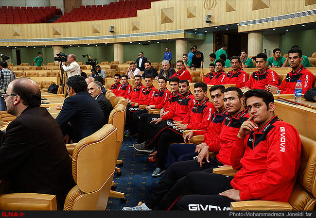 بدرقه ورزشکاران المپیکی و پارالمپیکی با حضور رئیس جمهور