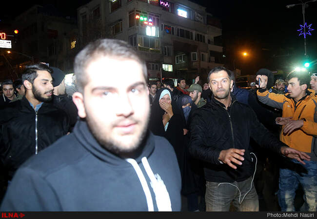 انتقال پیکر آیت الله هاشمی رفسنجانی از بیمارستان شهدای تجریش به جماران