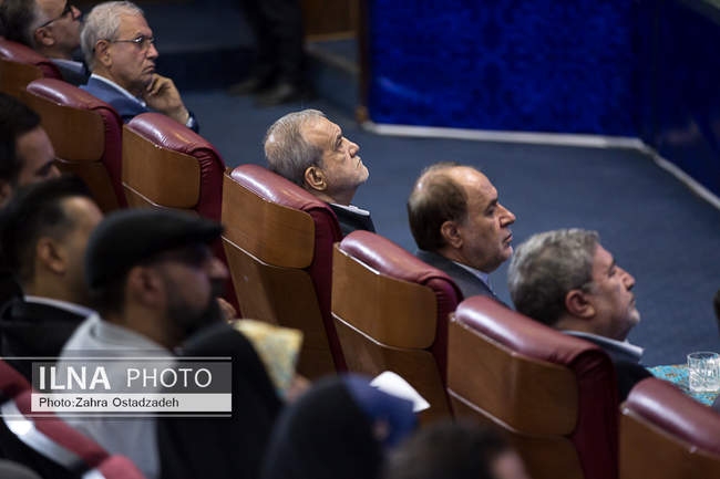 همایش «در مسیر عدالت» عدالت شغلی، توازن منطقه‌ای با حضور رییس جمهور 