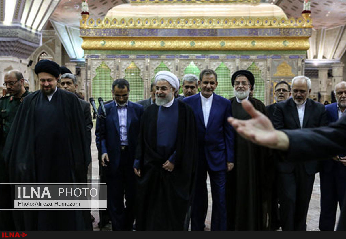 تجدید میثاق رئیس‌جمهور و اعضای هیات دولت با آرمان‌های امام + تصاویر
