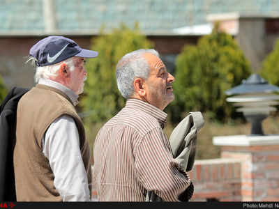 بازنشستگان «مناطق عملیاتی» نگرانِ تبعیض با شاغلان/ انتظار برای صدور احکام و تامین منابع تا کی ادامه دارد؟ 