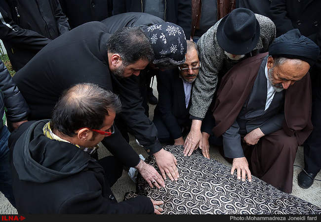 تصاویر خاکسپاری نیما طباطبایی؛ کارگردان جوان سینمای ایران