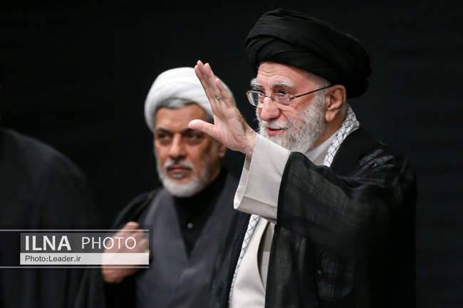 مراسم بزرگداشت شهدای جنگ تحمیلی ۱۲روزه با حضور رهبر معظم انقلاب