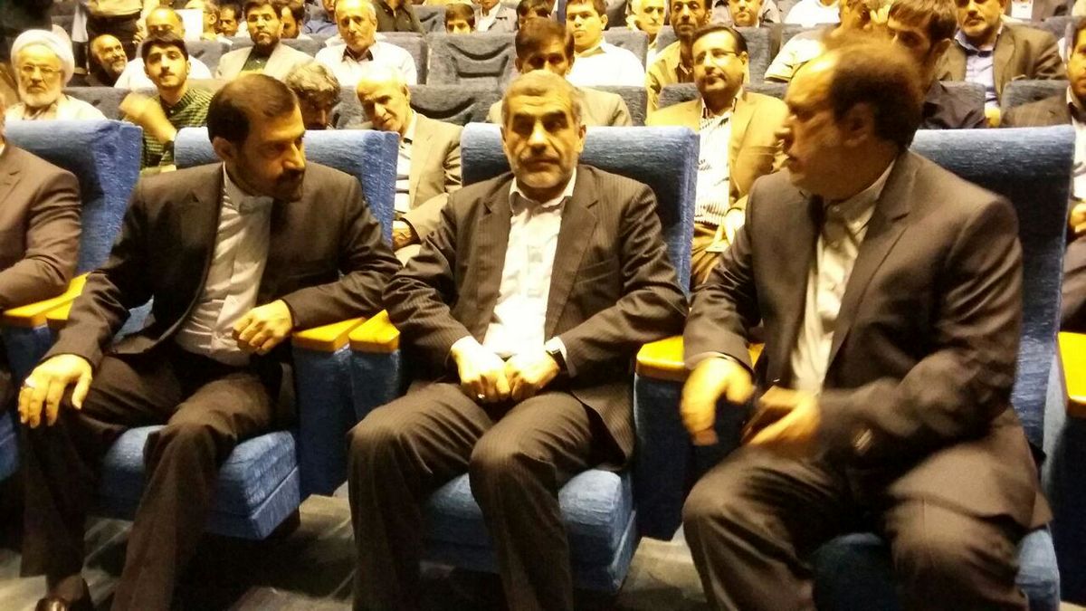 حاشیه‌های همایش فرهنگیان حامی حجت‌الاسلام رییسی