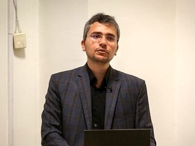 مخالف منطقه آزاد بوشهر هستم/ سهم صادرات از مناطق آزاد کمتر از ٢ درصد است/ مناطق آزاد محل واردات بی رویه و قاچاق شده‌اند  
