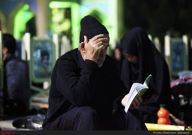 مراسم احیای شب بیست و سوم ماه مبارک رمضان در گلستان شهدای اصفهان 
