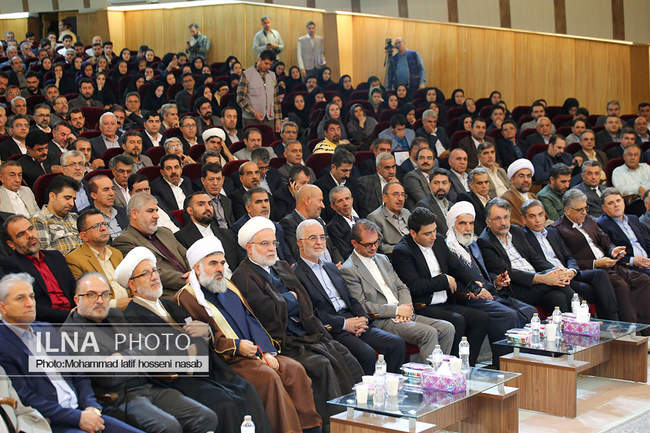 آیین تکریم و معارفه استاندار کردستان با حضور و زیر کشور برگزار شد 