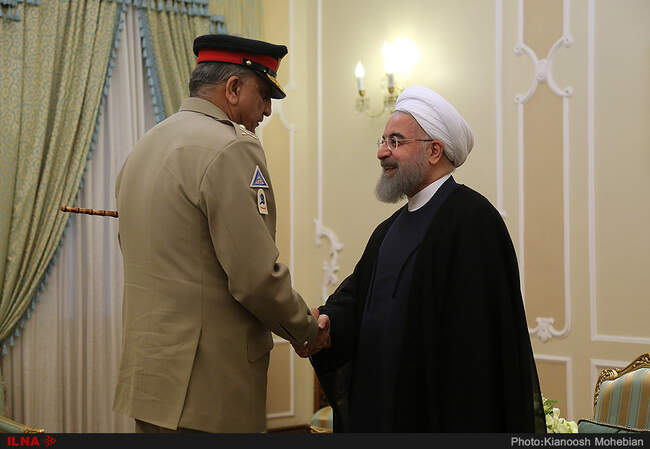 دیدار فرمانده کل ارتش پاکستان با رئیس جمهور