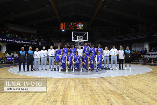 دیدار تیم های بسکتبال استقلال و شهرداری گرگان (گزارش تصویری)