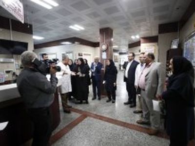 تجلیل از پرستاران بیمارستان تخصصی و فوق تخصصی کیش