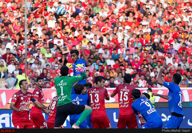 هشتاد و سومین داربی تیم های فوتبال استقلال و پرسپولیس