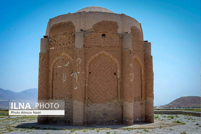 برج‌های دوقلوی خرقان شهرستان آوج 