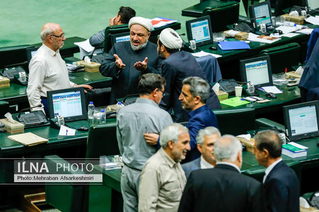 نشست علنی یکشنبه پنج مرداد مجلس شورای اسلامی 