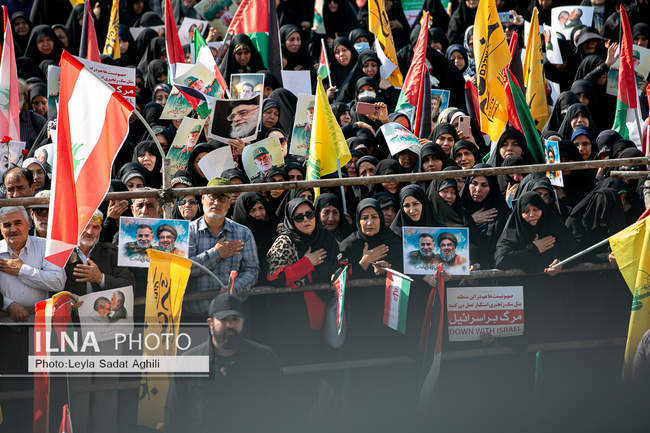 تشییع پیکر شهید «عباس نیلفروشان» در تهران