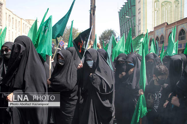 مراسم روز عاشورای حسینی در تهران 