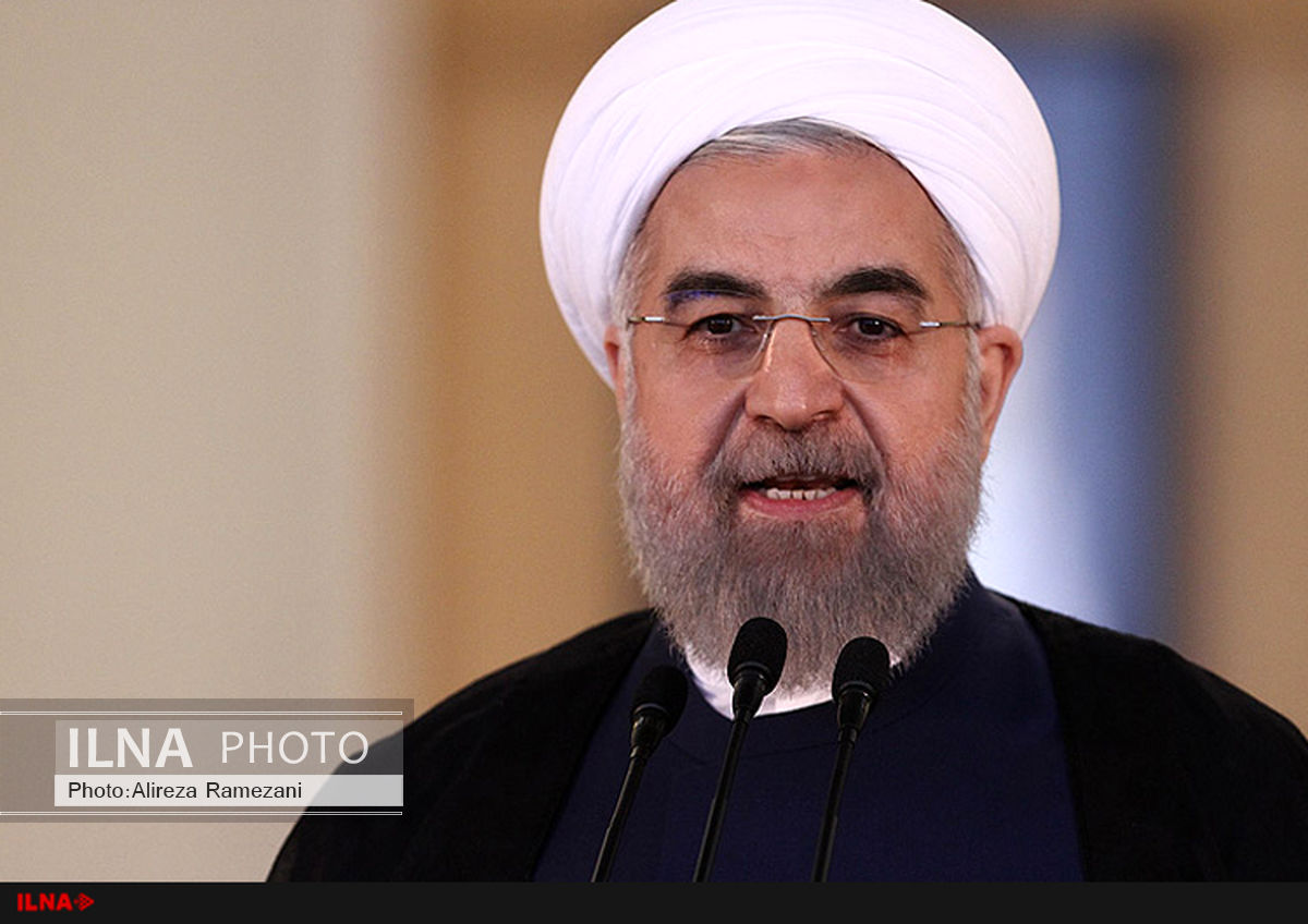 تضعیف و تخریب دولت حرام است