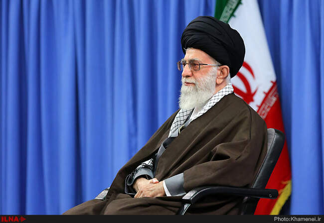 دیدار مداحان اهل‌بیت علیهم‌السلام با حضرت آیت‌الله خامنه‌ای رهبر انقلاب اسلامی