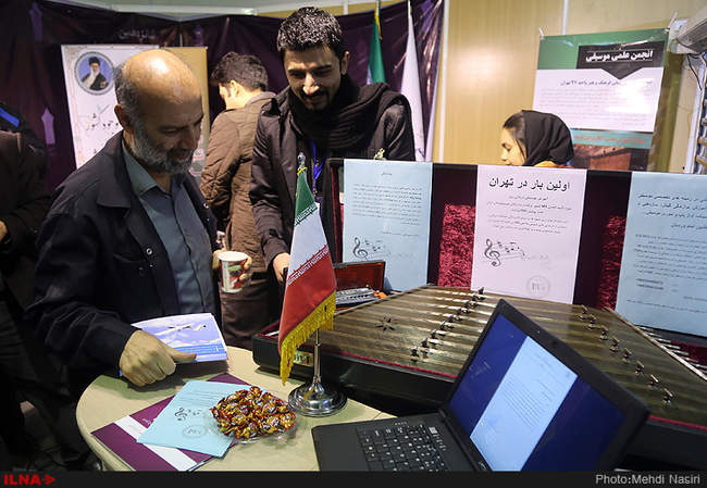 بازدید علیرضا محجوب از نمایشگاه بین المللی الکامپ