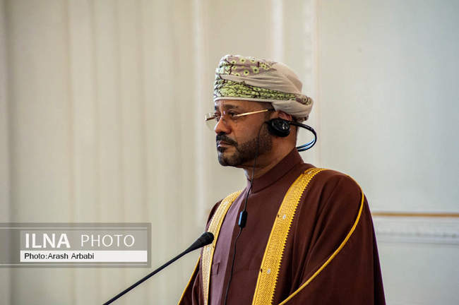 دیدار وزیر خارجه عمان با سرپرست وزارت خارجه ایران