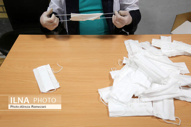 خط تولید ماسک و مواد ضد عفونی کننده در کارخانه های نساجی هلال ایران