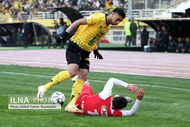 برد تیم فوتبال سپاهان اصفهان مقابل پرسپولیس تهران