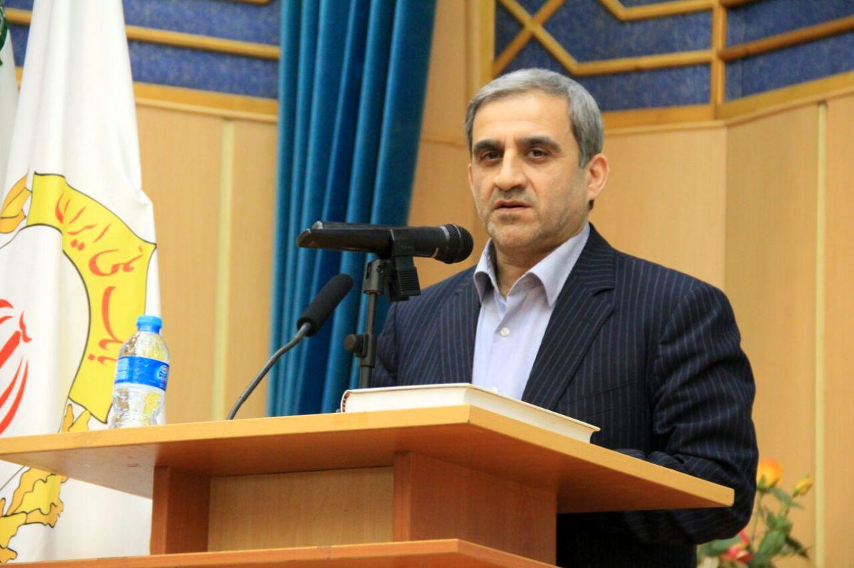 اقلام فرهنگی و صنعتی گیلان اقتصاد کشور را رونق می‌بخشد/ بازار تابلو فرش اشباع‌شده است