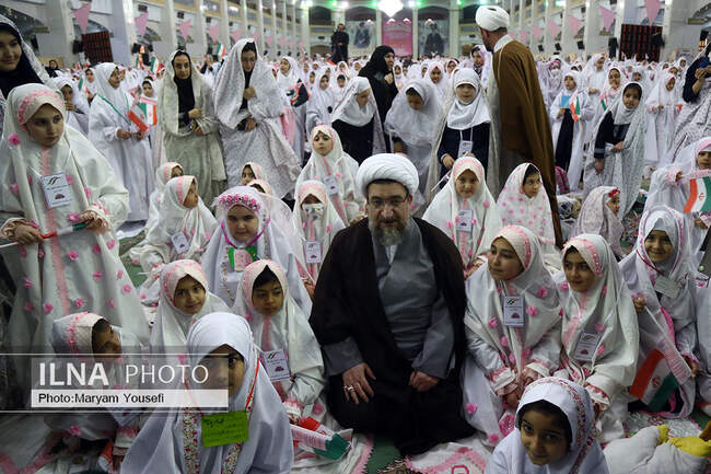 مراسم جشن تکلیف ۵ هزار نفری دختران تبریز
