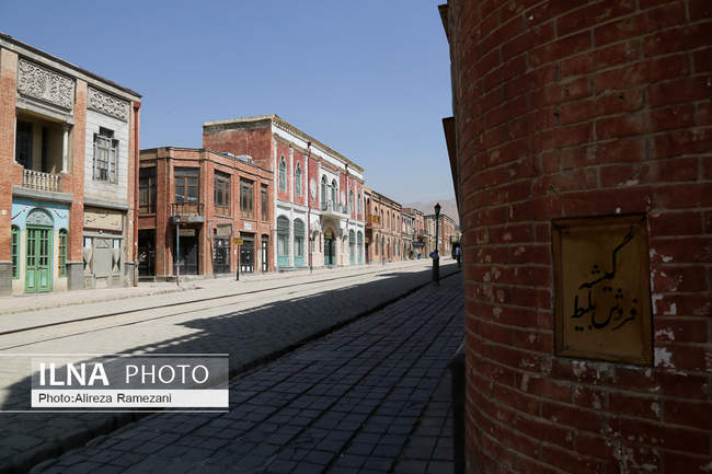 رونمایی از سردیس‌های هنرمندان در شهرک غزالی