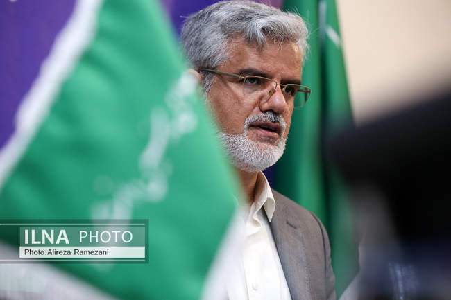 نشست خبری دکتر محمود صادقی 