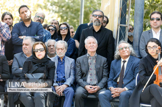 تشییع پیکر زنده‌یاد «احمد پژمان»