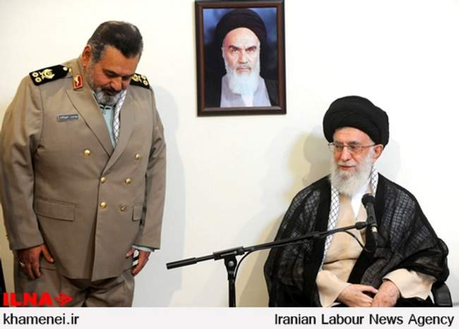 دیدار جمعی از فرماندهان نظامی و انتظامی با فرمانده‌ی کل قوا