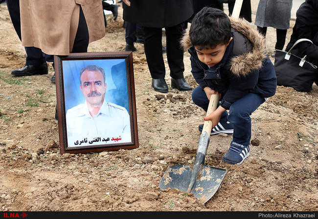 مراسم کاشت 32 درخت به نام شهدای سانچی