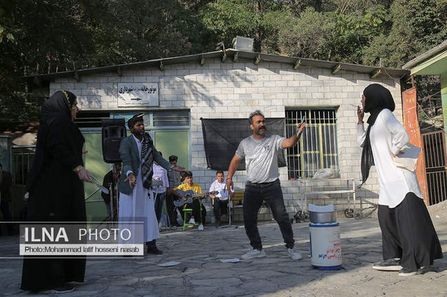  اجراهای روز اول شانزدهمین دوره جشنواره  تئاتر خیابانی مریوان-1