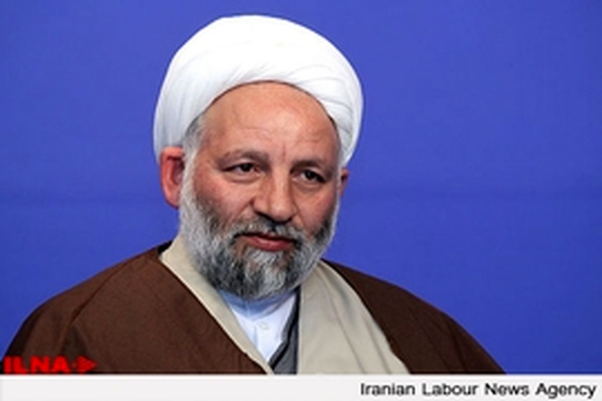 از شورای فقها پیروی می‌کنیم