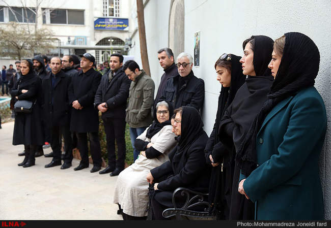تصاویر خاکسپاری نیما طباطبایی؛ کارگردان جوان سینمای ایران