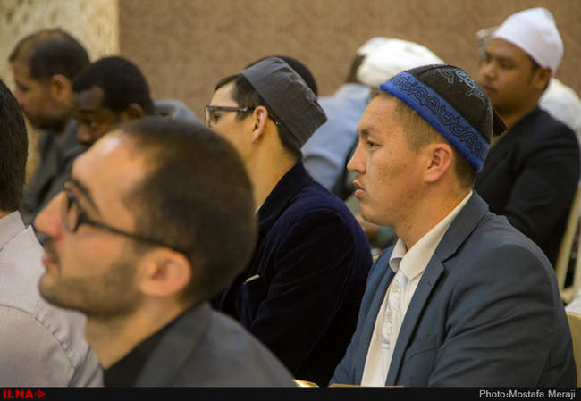 جلسه توجیهی و تعیین قرعه متسابقین اولین دوره مسابقات بین المللی قرآن