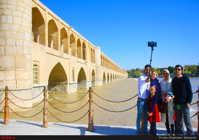 زاینده رود جاری شد