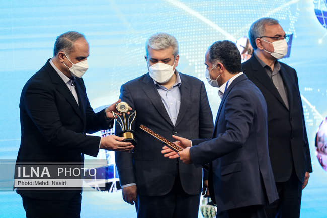 تقدیر از برگزیدگان سی و پنجمین جشنواره بین‌المللی خوارزمی با حضور ر