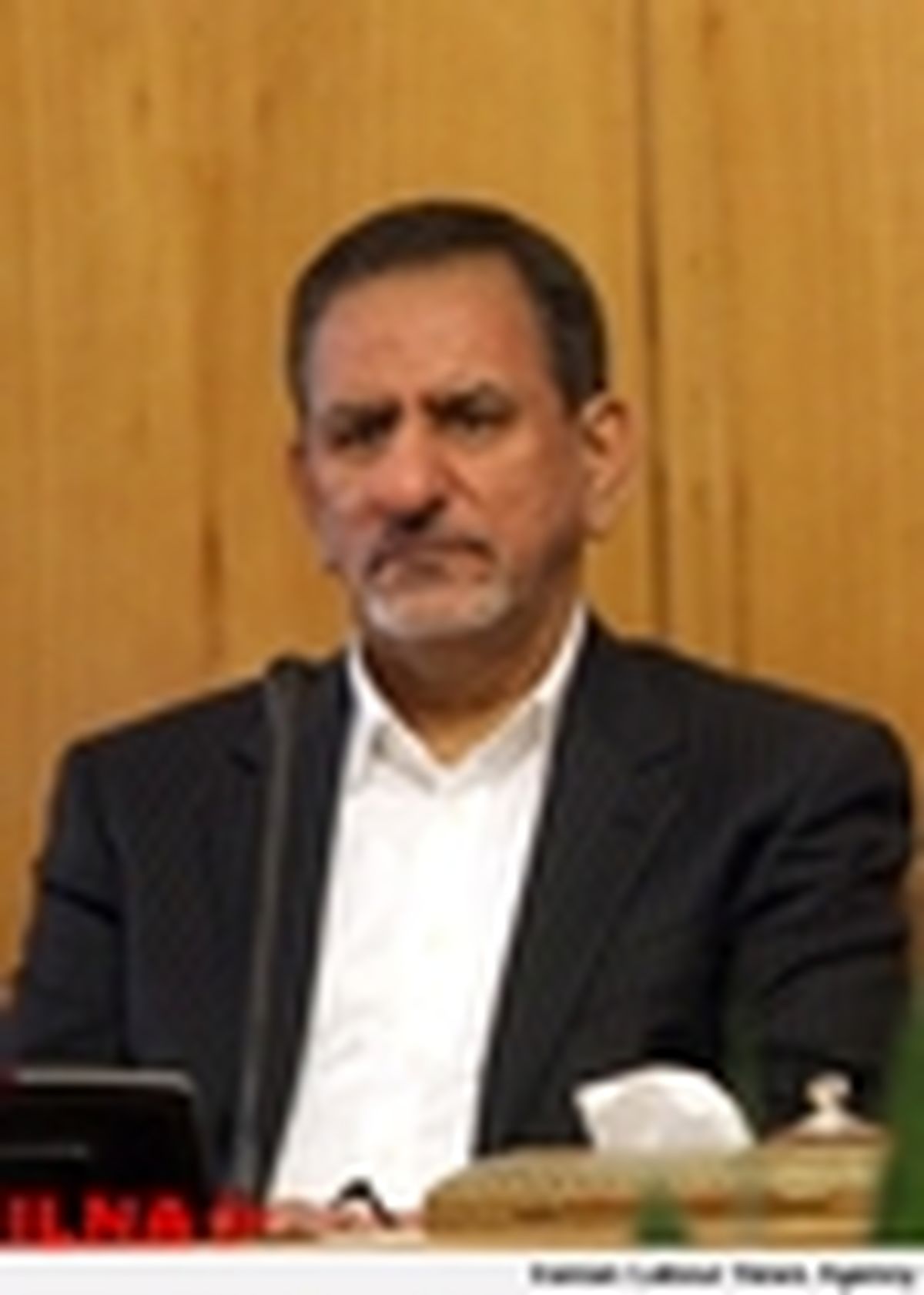 مناطق آزاد باید کانونی برای جذب سرمایه‌گذاران خارجی باشد