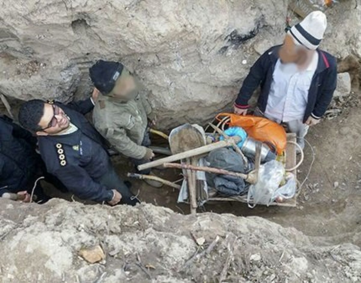 دستگیری حفاران غیرمجاز در آبیک 