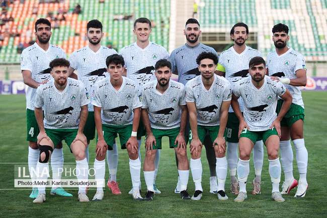 برد خانگی تیم فوتبال ذوب آهن اصفهان مقابل مس رفسنجان