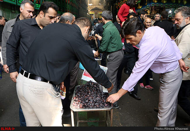 مراسم عزاداری و خیمه سوزان روز عاشورا در بازار تهران
