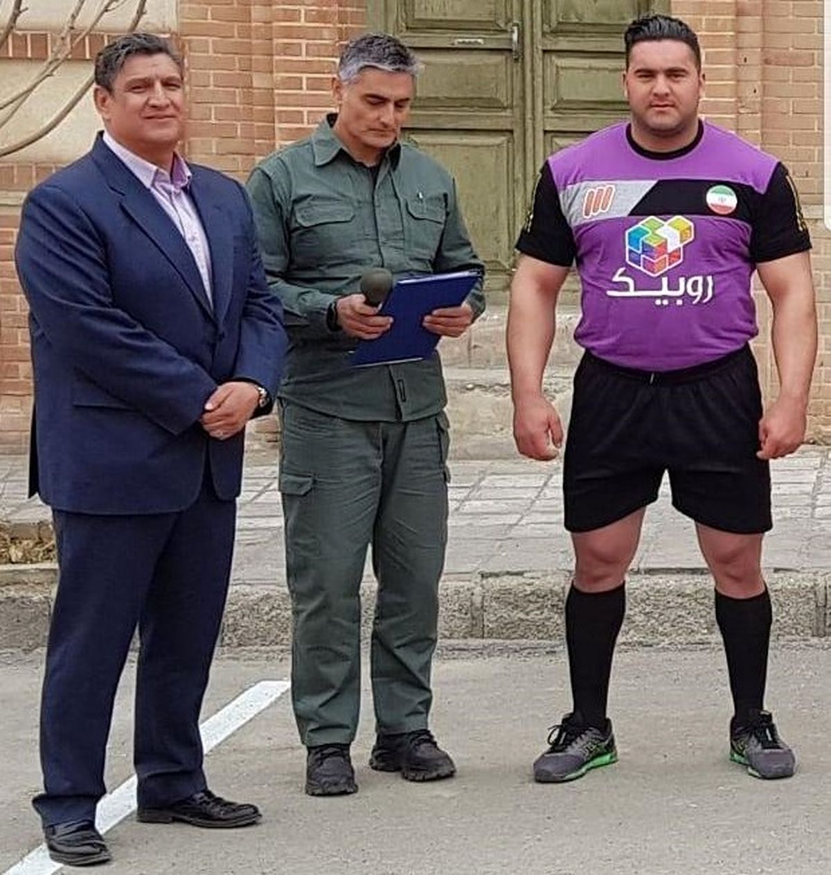 قهرمان پرورش اندام از مرگ گریخت!